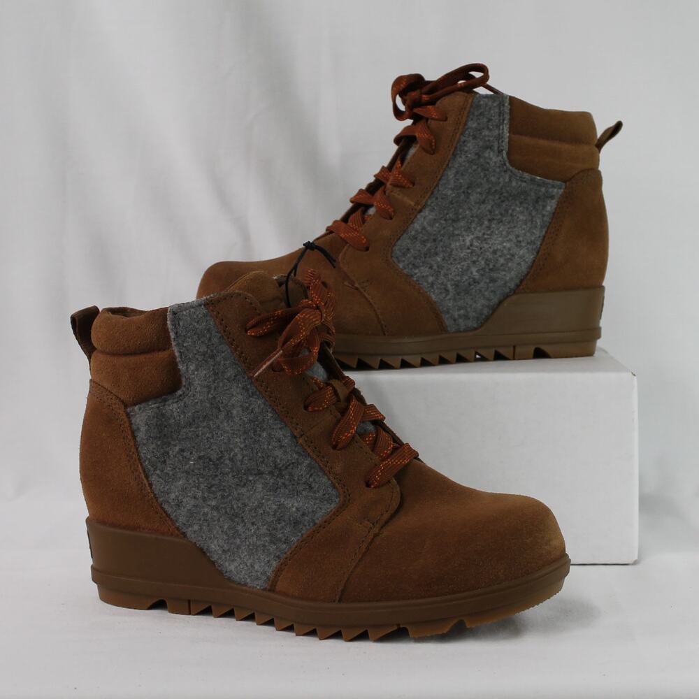 *NEW WITHOUT BOX* SOREL EVIE LACE-UP WEDGE BOOTIE